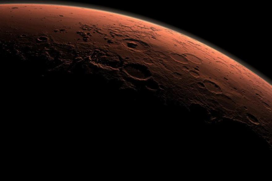 Астрономы нашли на Марсе соленые озера 