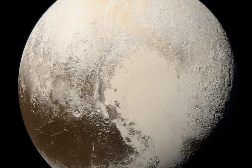 Ученые выяснили, какое явление ранее принимали за снег на Плутоне