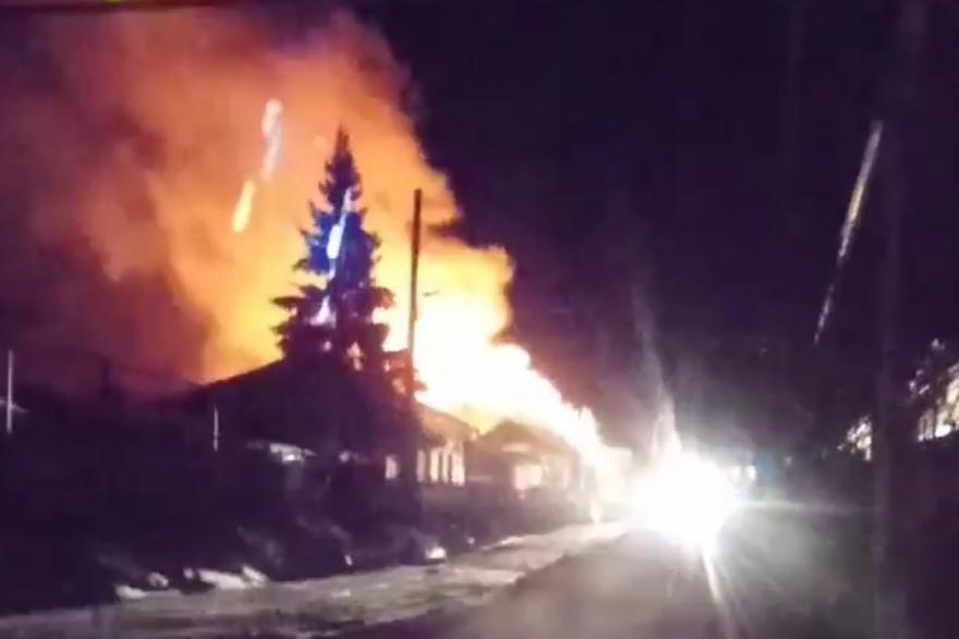 Жители зауральского города Далматово спасли из огня трех пенсионеров