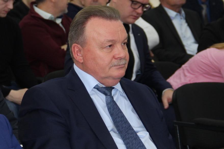 Руководителя курганского Росреестра Молчанова обвинили в незаконных премиях