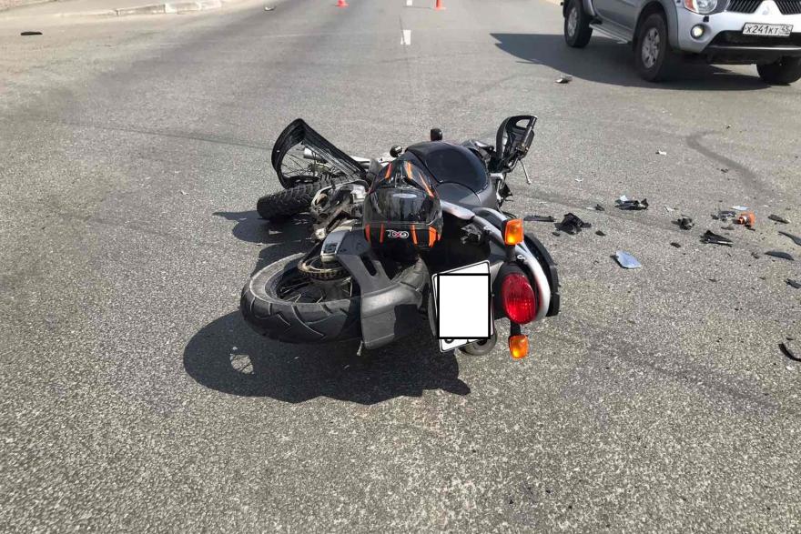 В Кургане еще один мотоциклист попал в больницу после аварии