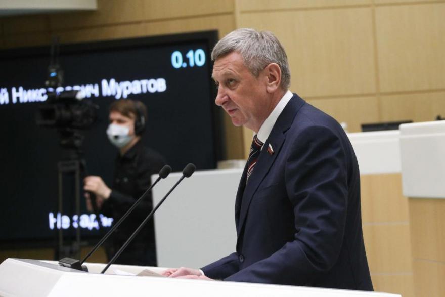 Сенатор Сергей Муратов выступил в Совете Федерации РФ с отчётом по поездке в Сирию