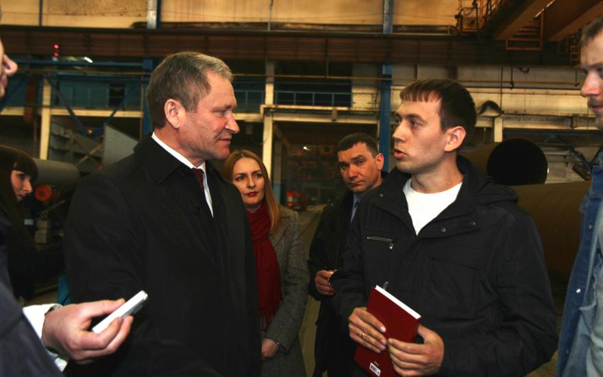 Алексей Кокорин посетил один из крупнейших заводов Зауралья