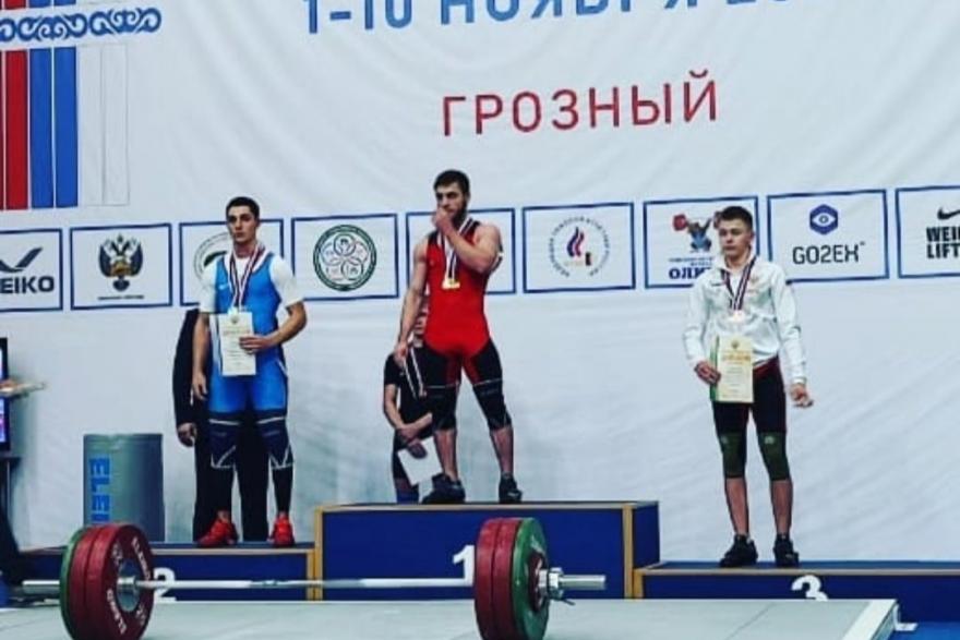 Тяжелоатлет из Шадринска стал медалистом Первенства России