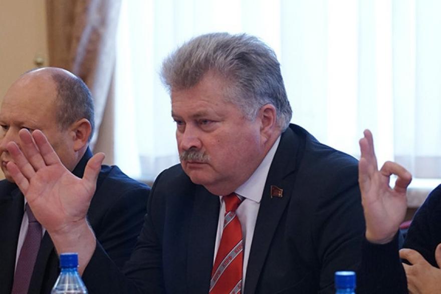 Лидер курганских коммунистов прокомментировал уход из партии Максима Пивоварова