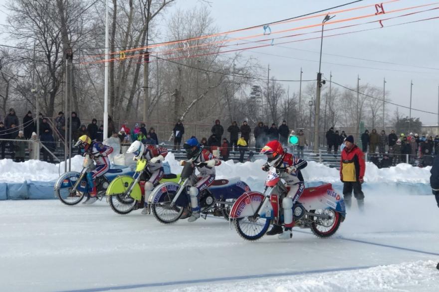 В Зауралье прошёл первый этап Кубка России по мотогонкам на льду