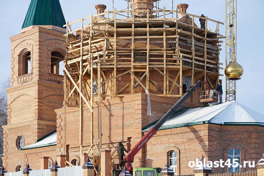 В Курганской области завершается строительство церкви на месте сгоревшей 