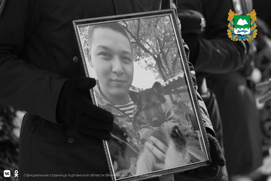 В Зауралье простились с Сабитом Сакаевым, погибшим на Украине 