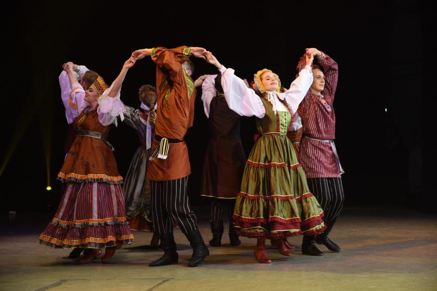 Два танцевальных коллектива представят Курган на Всероссийском фестивале