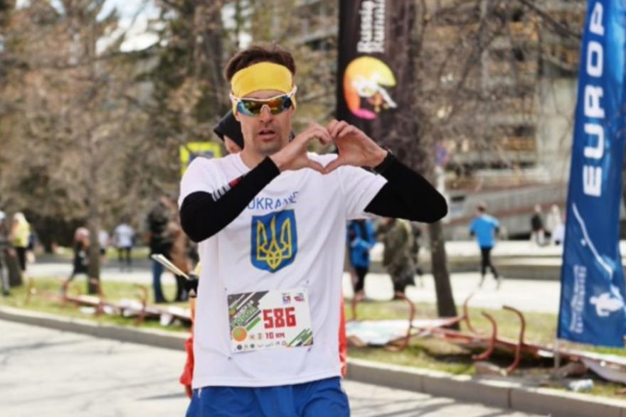 Екатеринбуржцы осудили футболку уральского спортсмена с гербом Украины