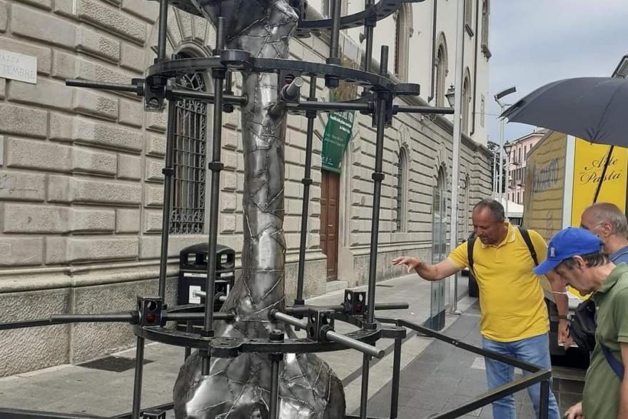 В Италии открыли памятник аппарату Илизарова