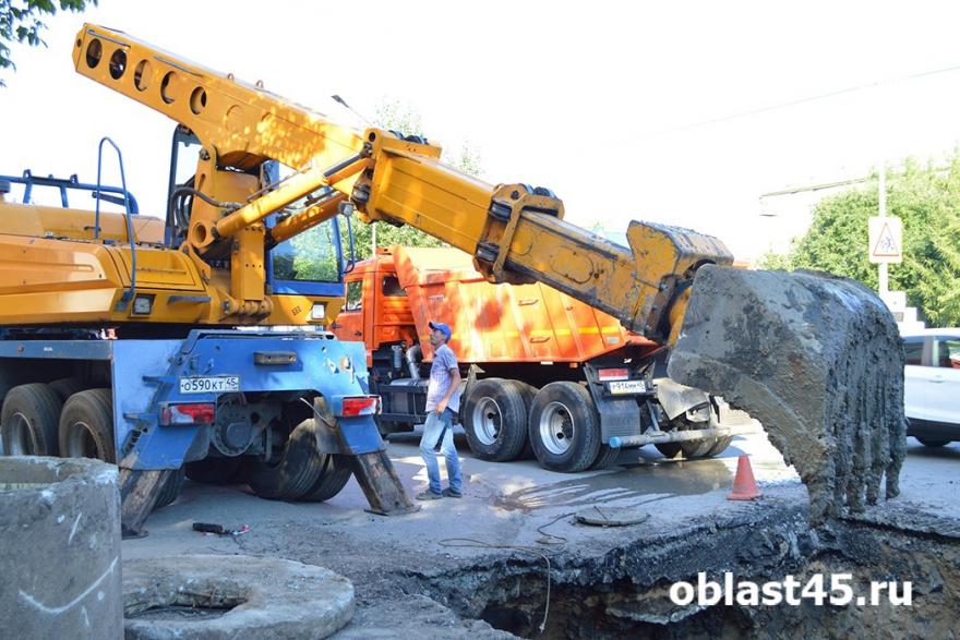 В Кургане ищут подрядчика для замены водопровода на улице Мяготина