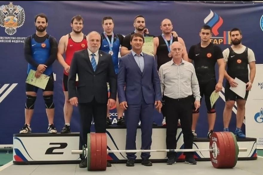 Шадринцы привезли из Москвы медали за тяжёлую атлетику