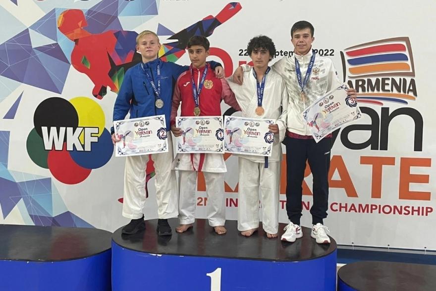 Курганский каратист завоевал серебро на международных соревнованиях 