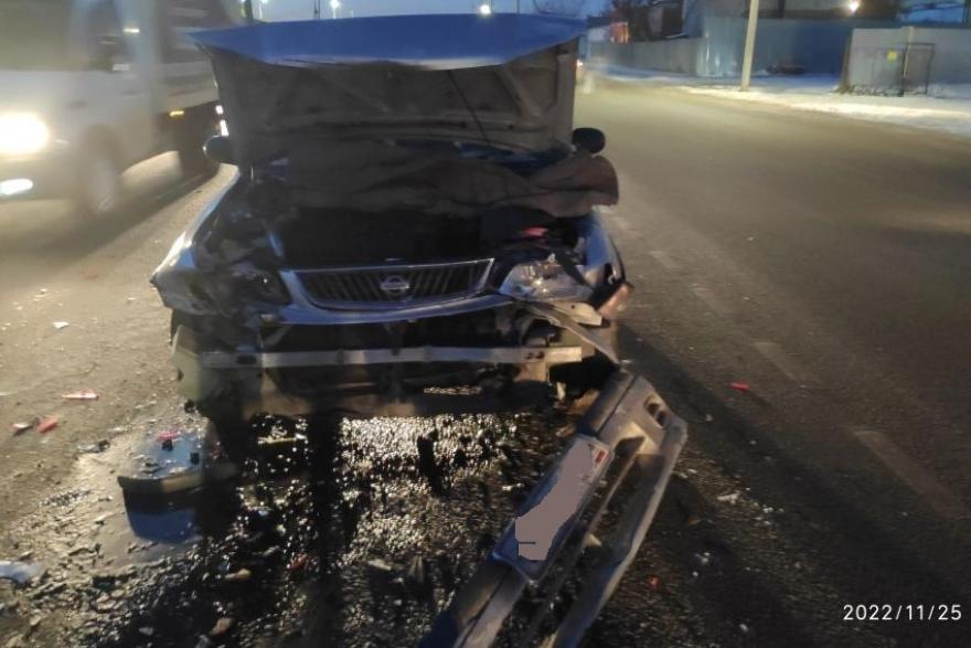 В Кургане на улице Омской пострадала женщина-водитель