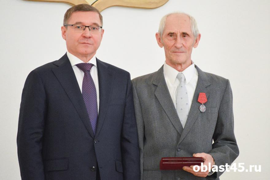 Сотрудников «Курганприбора» наградил полпред президента России в УрФО Якушев