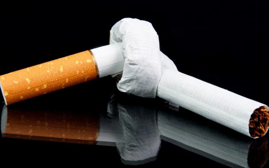 Курильщикам придется раскошелиться. В России поднимут цены на сигареты