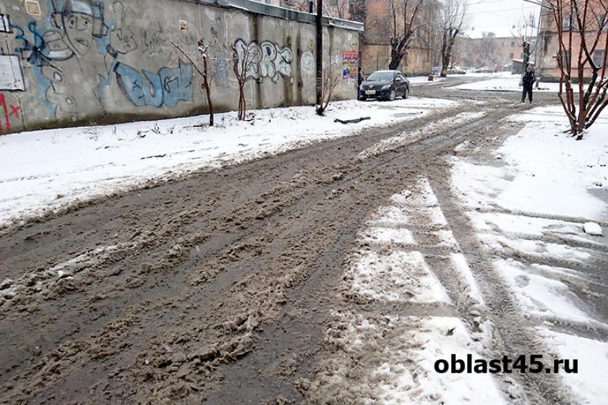 Власти Шадринска рассказали, чем будут посыпать дороги зимой