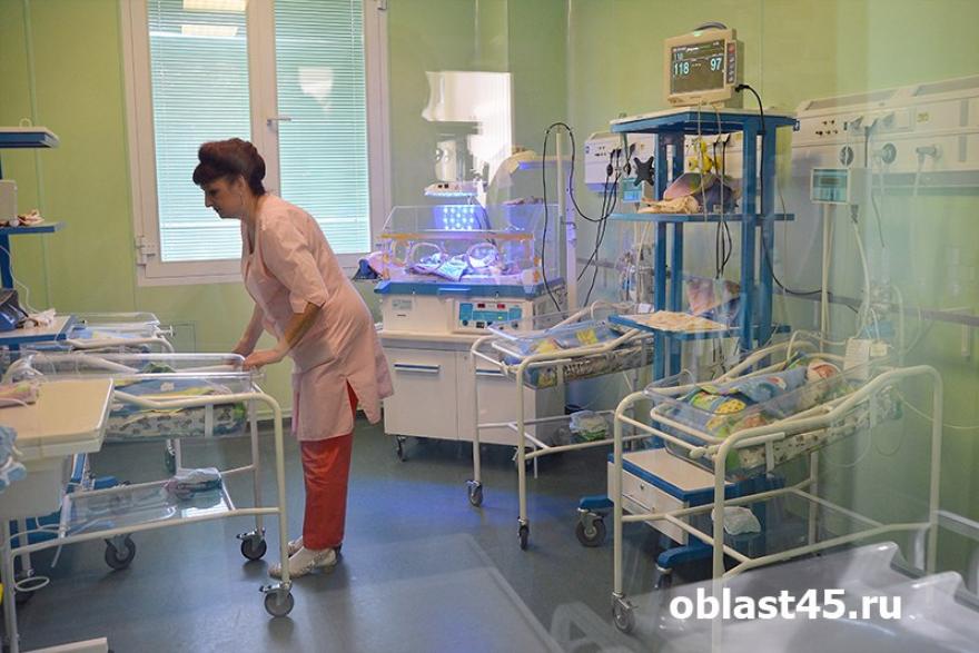 В зауральской больнице появился инкубатор для недоношенных детей за полмиллиона