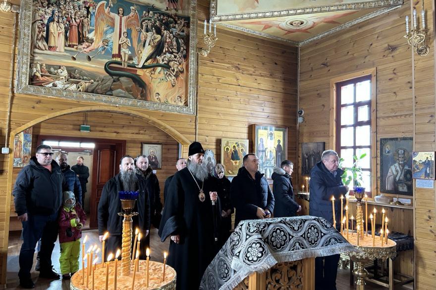 В храме села Чимеево прошёл первый молебен после пожара 