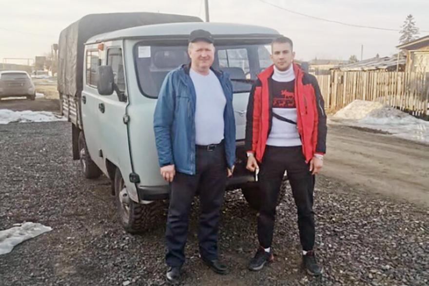 Семья из Курганской области передала УАЗ для бойцов СВО