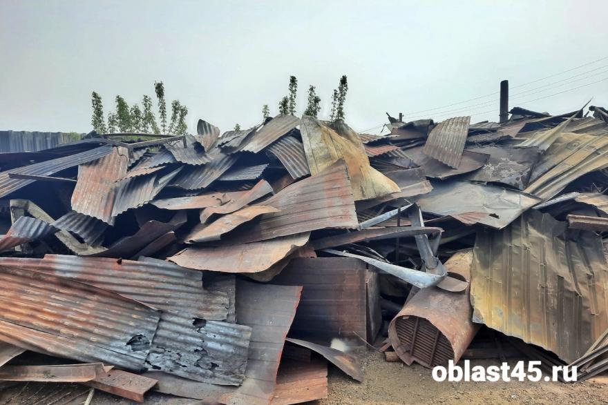 Мародёры хотели нажиться на металлоломе со сгоревших в Зауралье домов