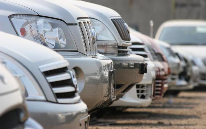 Иностранные автопроизводители не спешат повышать цены на машины в России