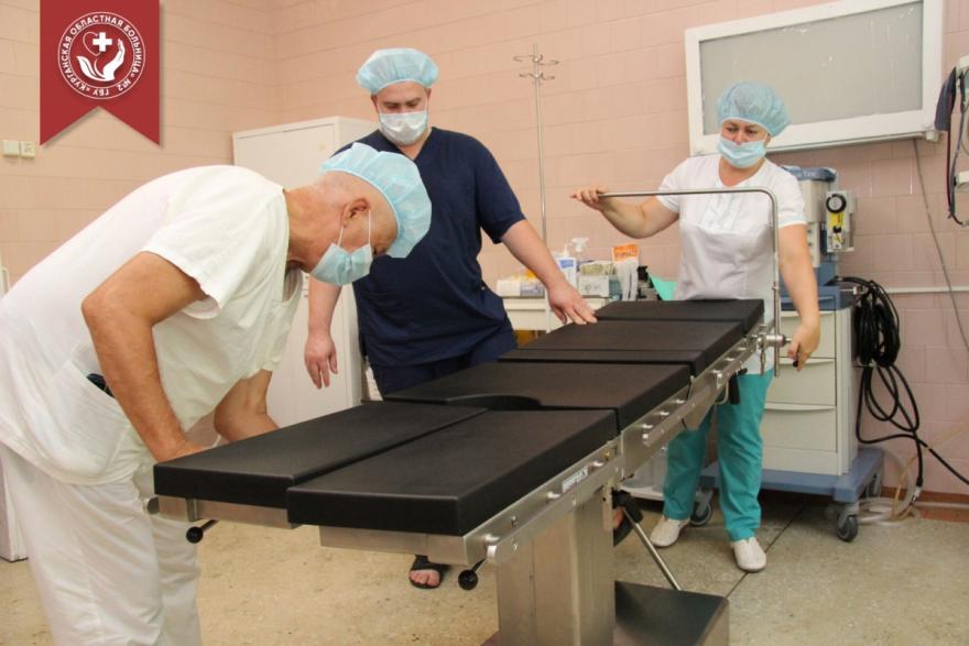 В одной из больниц Кургана появился уникальный операционный стол