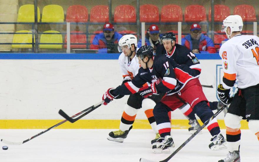 Курганский хоккейный клуб поражением завершил первую домашнюю серию матчей чемпионата ВХЛ