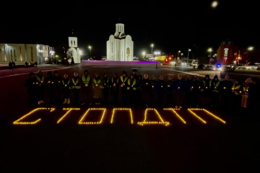 125 свечей: в Кургане почтили память жертв ДТП