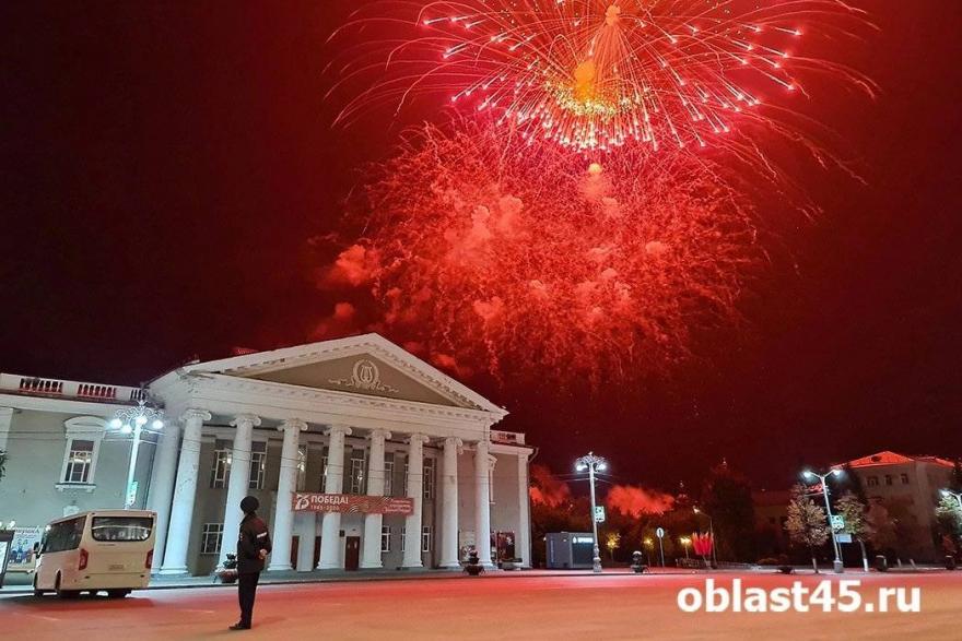 Губернатор Шумков про салют в новогоднюю ночь: «Сейчас не время»