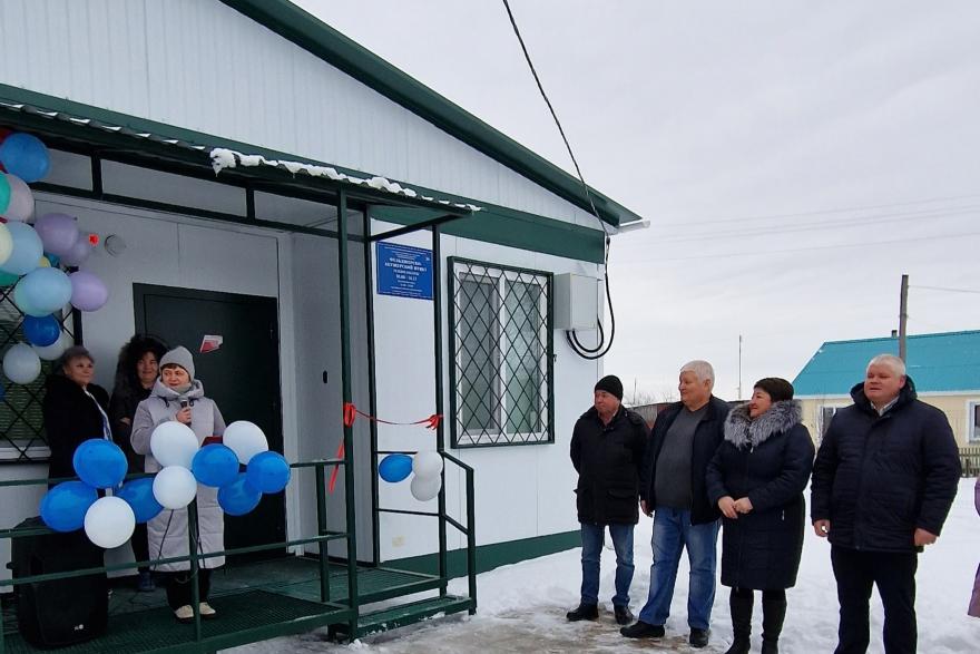 В селе Курганской области торжественно открыли новый ФАП
