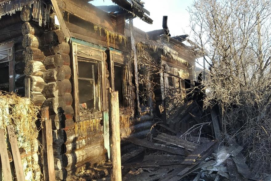 В селе Курганской области в пожаре сгорели две женщины