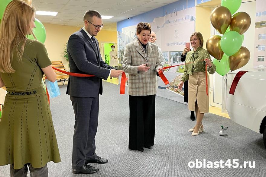 Сенатор Перминова открыла новые реабилитационные залы в курганском центре Илизарова