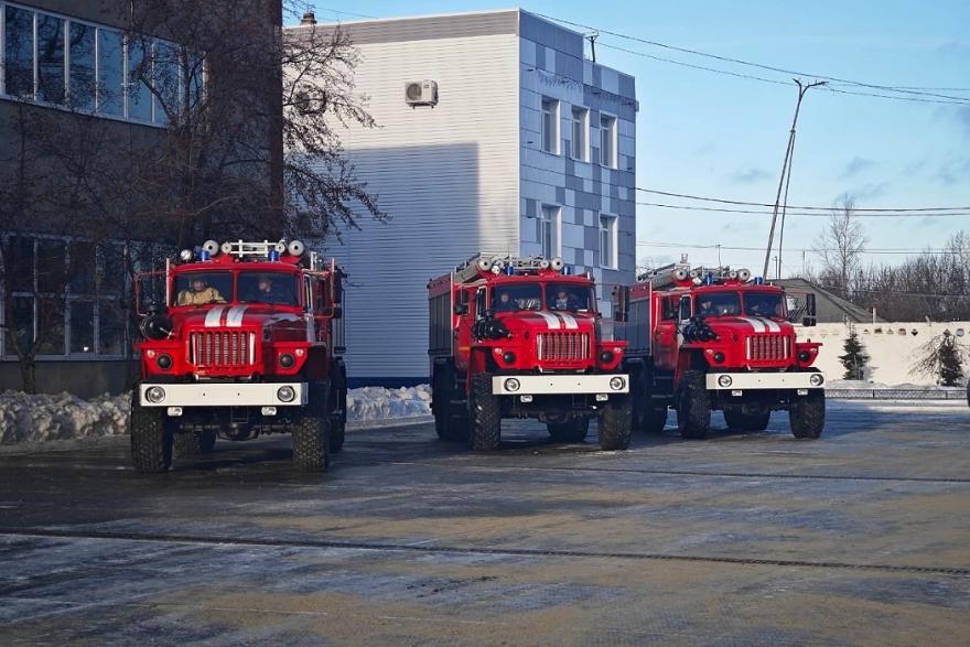 В Зауралье несколько пожарных частей получили новые автомобили 
