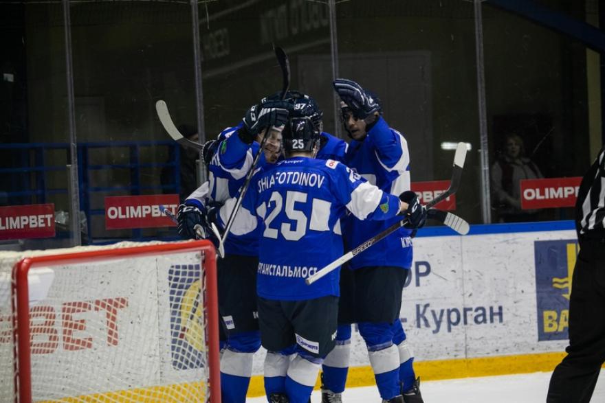 Команда «Зауралье» вновь первая в турнирной таблице чемпионата ВХЛ