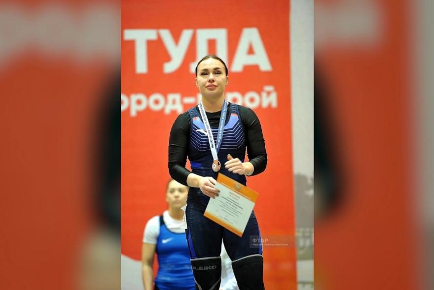 Зауральская тяжелоатлетка взяла бронзу на Кубке России в Туле