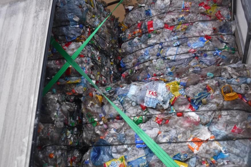 Через Курганскую область в Россию пытались ввезти 15 тонн отходов из пластмасс