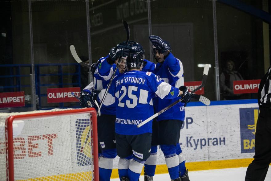 Хоккеисты «Зауралья» вышли в плей-офф регулярного чемпионата ВХЛ