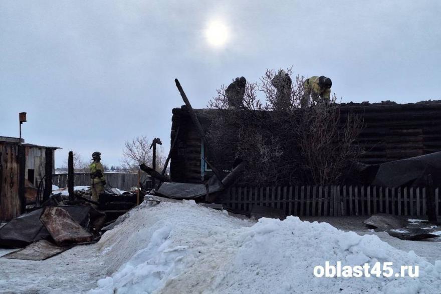 Похороны погибшей на пожаре зауральской семьи оплатят власти Кетовского округа