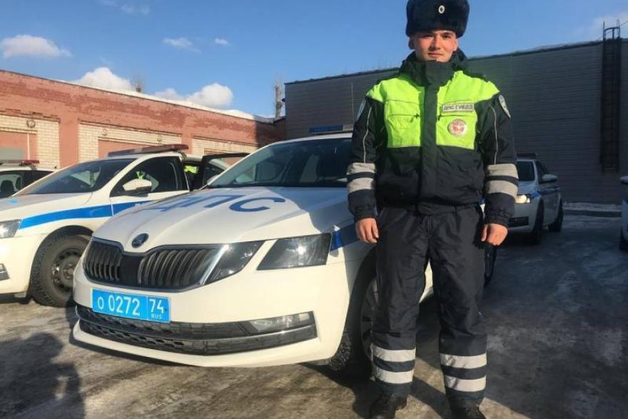 На трассе «Челябинск–Курган» полицейские спасли беременную женщину и её ребёнка