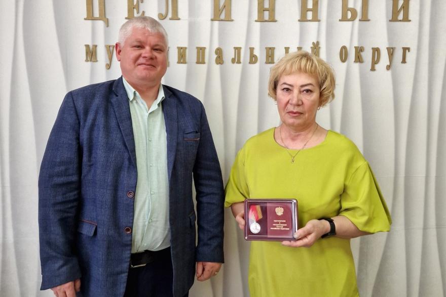 В Зауралье мама бойца СВО получила за сына медаль Жукова
