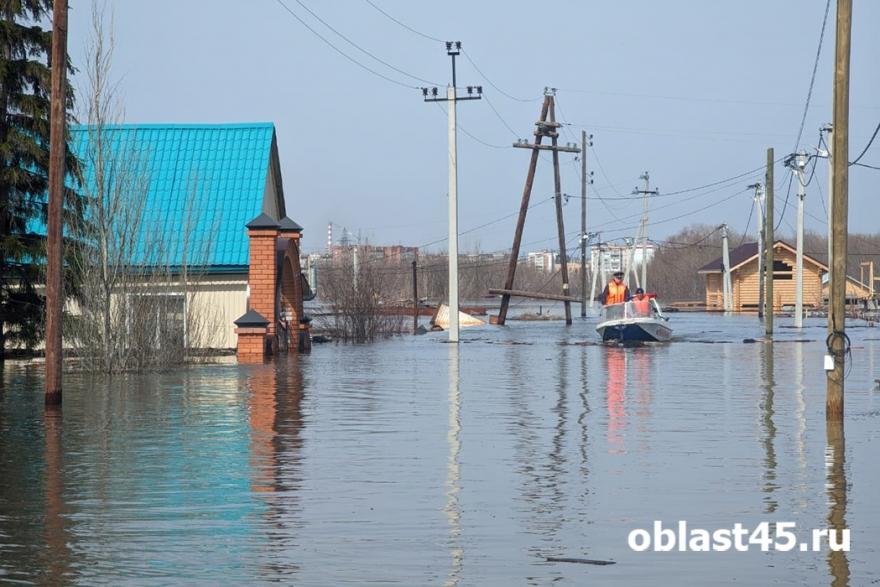 В затопленных районах Кургана готовы восстановить связь
