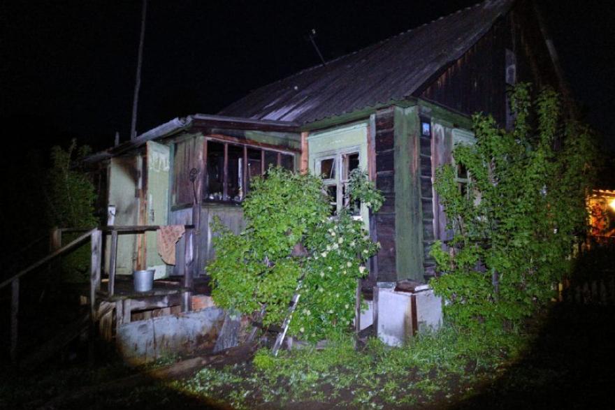 В доме Курганской области после пожара нашли тела мужчины и женщины