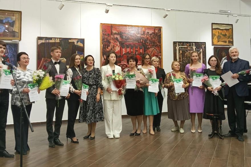 В Кургане наградили лауреатов областной премии «Юные дарования Зауралья»