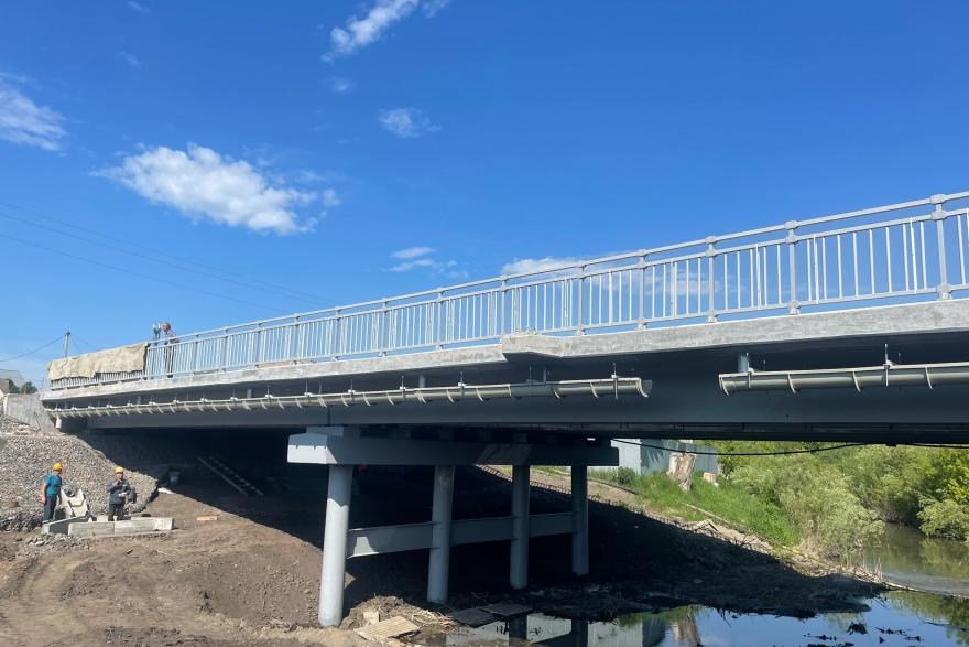 Завершение строительства моста на Первомайской в Шадринске: последние штрихи