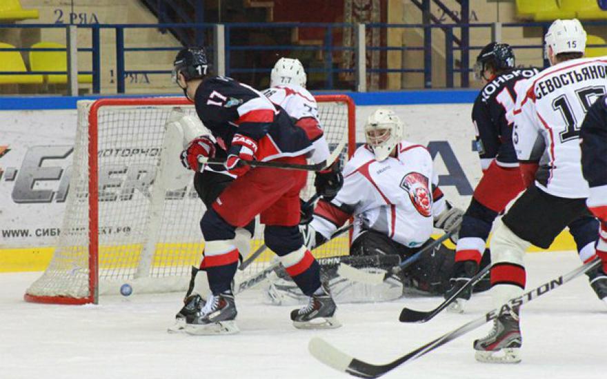 Хоккеисты «Зауралья» в третий раз в сезоне победили тюменский «Рубин». А «Юниор» справился с «Омскими Ястребами»
