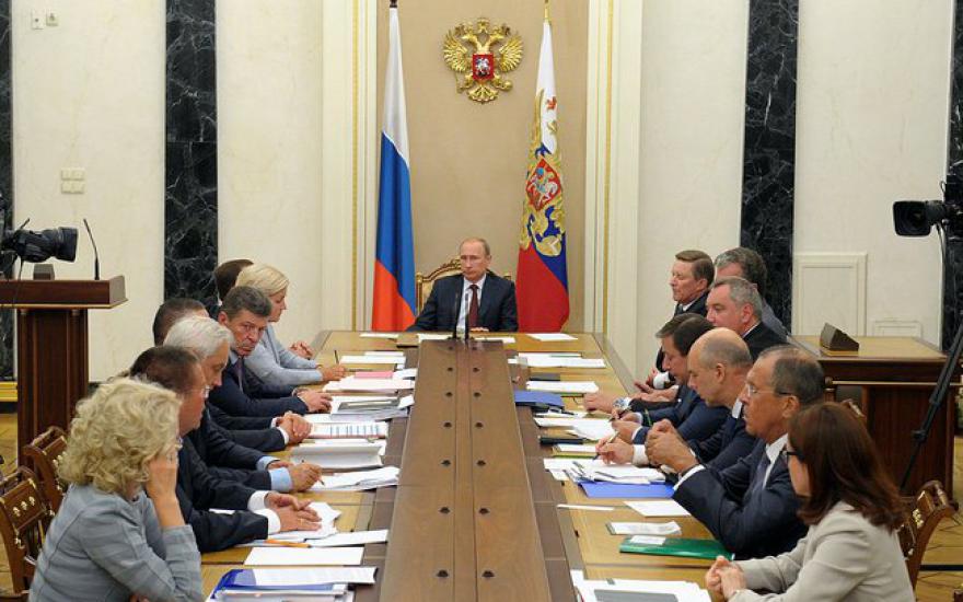 Правительство России представит Владимиру Путину разработки всех ведомств по борьбе с кризисом