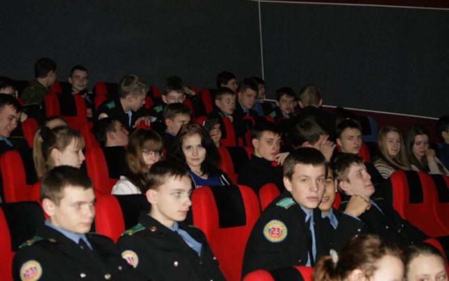 Курганский кинотеатр «Россия» открыл двери для первых зрителей
