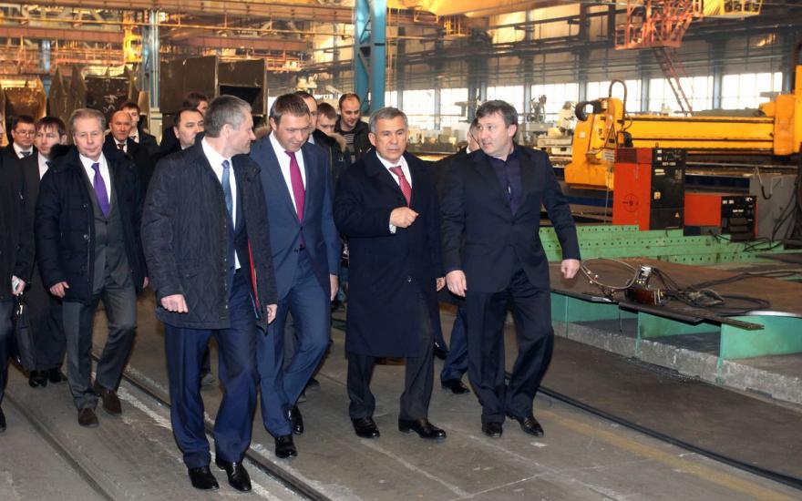 Президент Татарстана Рустам Минниханов заинтересовался продукцией зауральского предприятия